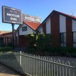Фотография мотеля Melton Motor Inn and Apartments