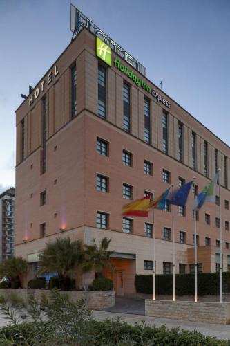Фотография гостиницы Holiday Inn Express Ciudad de las Ciencias, an IHG Hotel