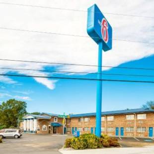 Фотографии гостиницы 
            Motel 6-East Ridge, TN