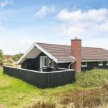 Фотография гостевого дома Three-Bedroom Holiday home in Blåvand 76
