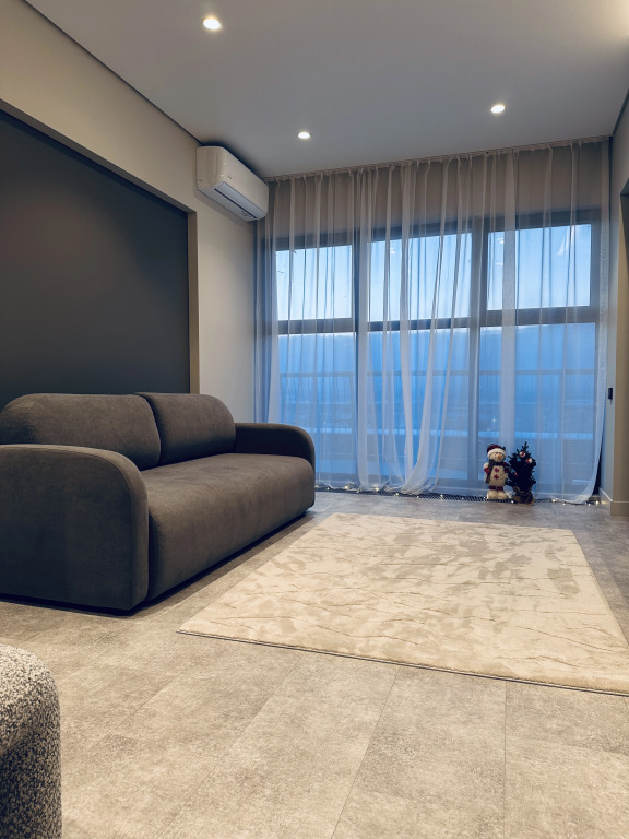 Фотография квартиры Квартира с дизайнерским ремонтом и террасой