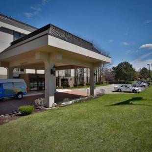 Фотографии гостиницы 
            Hampton Inn Chicago-Naperville