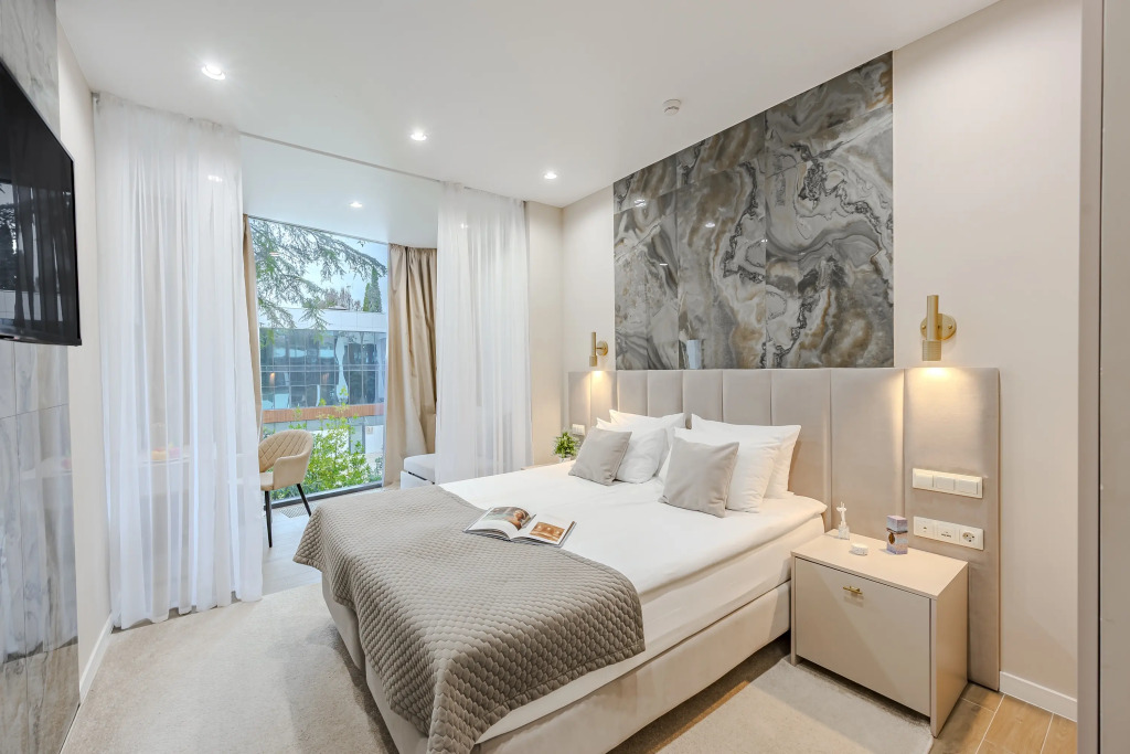 Фотография квартиры Апартаменты в центре Адлера с бассейном УК Вознесенский