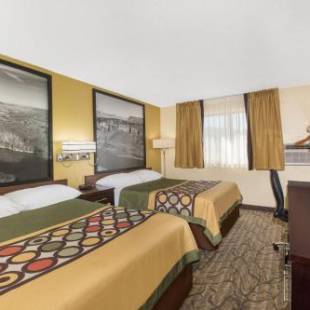 Фотографии гостиницы 
            Super 8 by Wyndham Nampa