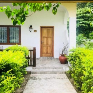 Фотография гостевого дома Coral Apartments