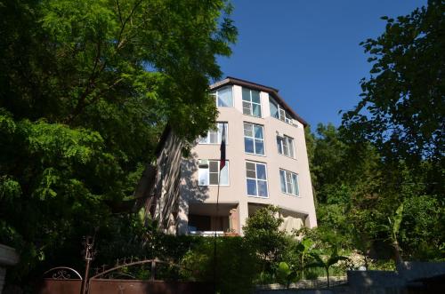 Фотографии гостевого дома
Дом с флагом