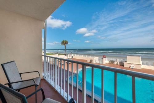 Фотография гостиницы Quality Inn Daytona Beach Oceanfront