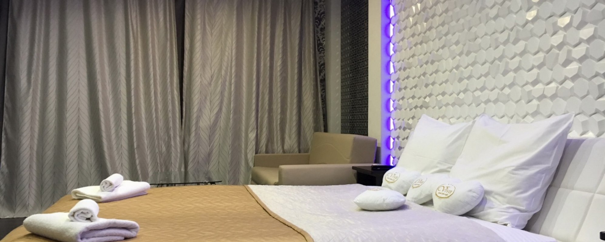 Фотографии мини отеля 
            Эрзи Клаб Отель