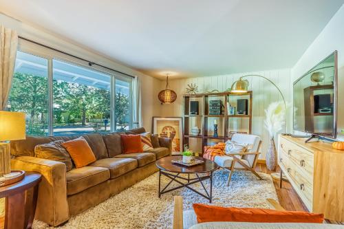 Фотографии гостевого дома 
            Chic Hideaway Retreat