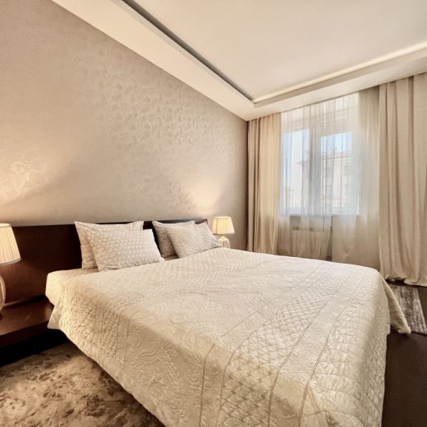 Фотографии квартиры 
            Апартаменты 4 комнатные Vip пр-т Независимости 30 Центр