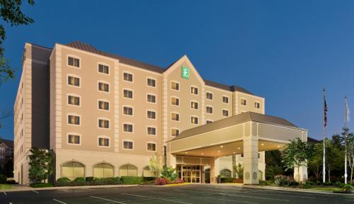 Фотография гостиницы Embassy Suites by Hilton Dulles Airport