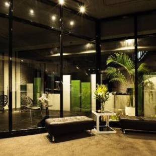 Фотографии мини отеля
Queens Hotel II