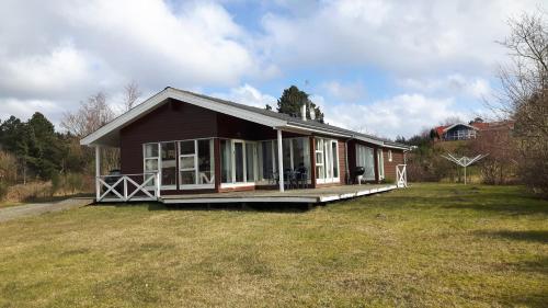 Фотография гостевого дома Three-Bedroom Holiday Home in Ebeltoft