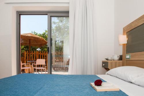 Фотография гостиницы Summit Hotel