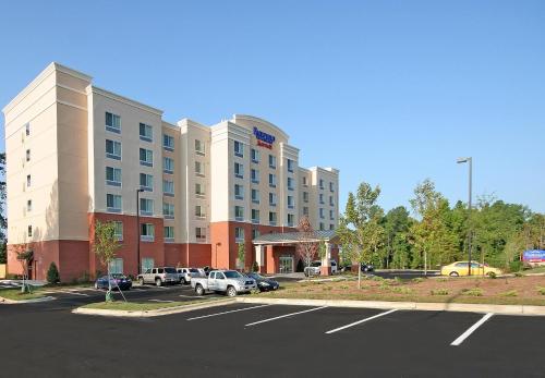 Фотография гостиницы Fairfield Inn & Suites Raleigh-Durham Airport/Brier Creek