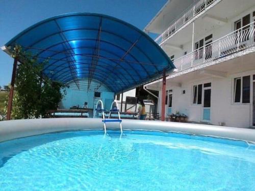 Фотографии гостевого дома
Райский уголок