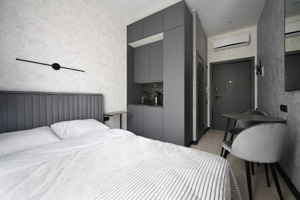 Фотография квартиры Апартаменты 1912 в ЖК Park Side в монохромном стиле 6