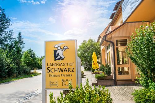 Фотографии гостиницы
Landgasthof Schwarz