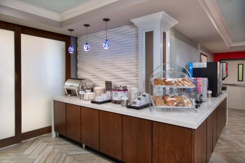 Фотография гостиницы Hampton Inn Naples - I-75