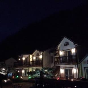 Фотографии гостевого дома 
            Forest of Color Pension