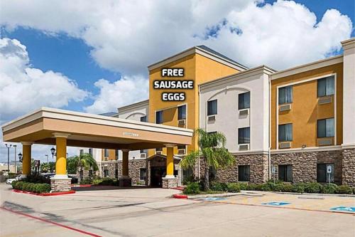 Фотографии гостиницы
Days Inn & Suites by Wyndham Houston / West Energy Corridor