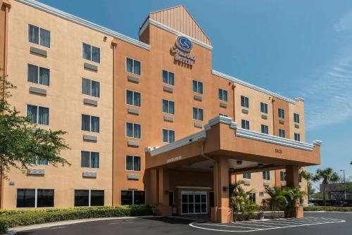 Фотография гостиницы Comfort Suites Tampa Airport North