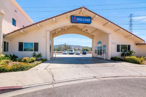 Фотография гостиницы Motel 6-South El Monte, CA - Los Angeles