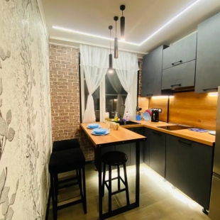 Фотография квартиры Апартаменты 2-х комнатная квартира с евроремонтом и балконом у ТРК Мурманск Молл