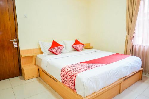 Фотография гостиницы OYO 2539 Hotel Kurnia