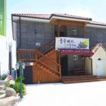 Фотография гостевого дома Geoje Blueberry Pension