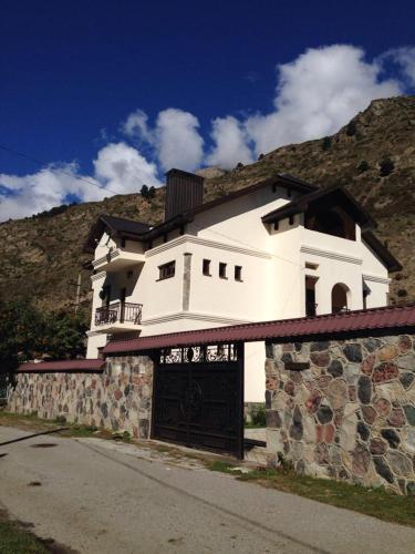 Фотографии гостевого дома 
            Приэльбрусье