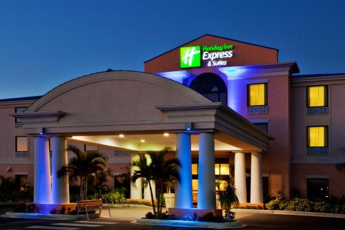 Фотография гостиницы Holiday Inn Express Lake Okeechobee, an IHG Hotel