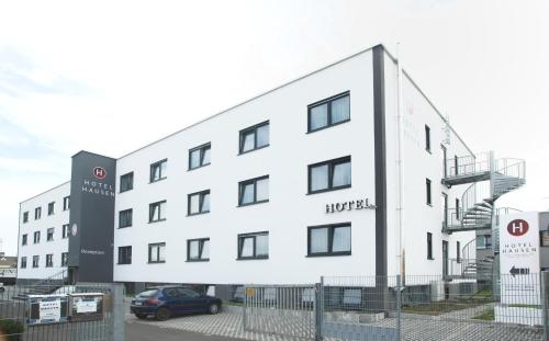 Фотография гостиницы Hotel Hausen Obertshausen Frankfurt