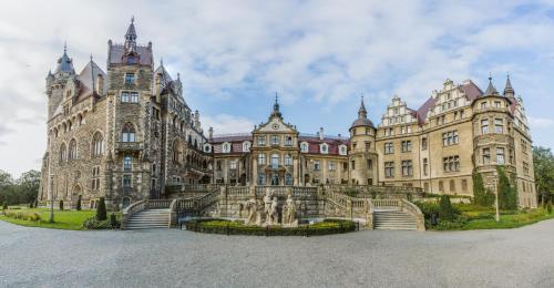 Фотографии гостиницы
Moszna Zamek