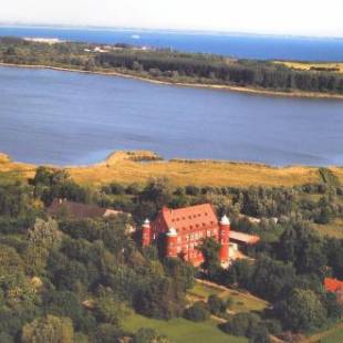 Фотографии гостиницы 
            Hotel Schloss Spyker