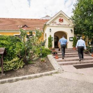 Фотографии гостиницы
Gastland M0 Hotel & Conference Center