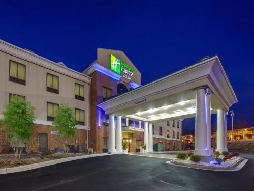 Фотография гостиницы Holiday Inn Express Hotel & Suites Greensboro-East, an IHG Hotel