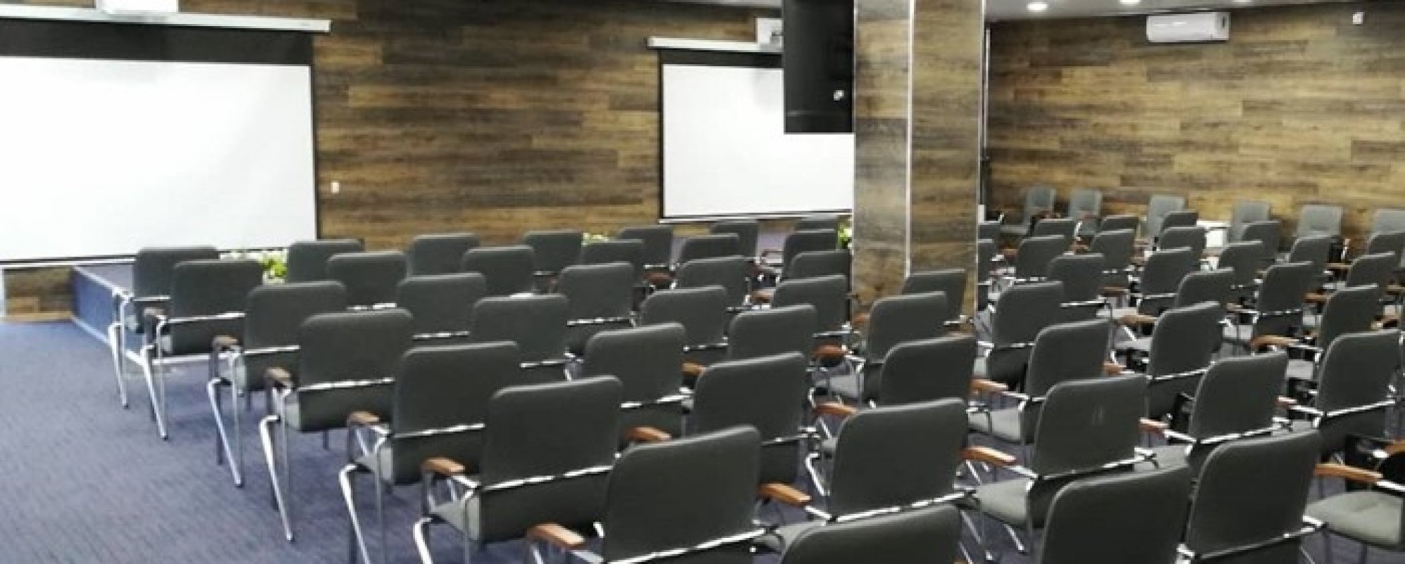 Фотографии конференц-зала Мой бизнес Основной зал