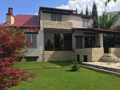 Фотография Коттеджа Tbilisi Tskneti Mountain Villa