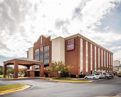 Фотография гостиницы Comfort Suites Fredericksburg South