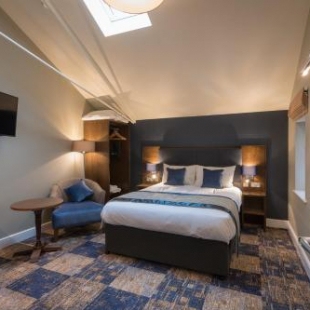 Фотография гостиницы The John Russell Fox Wetherspoon