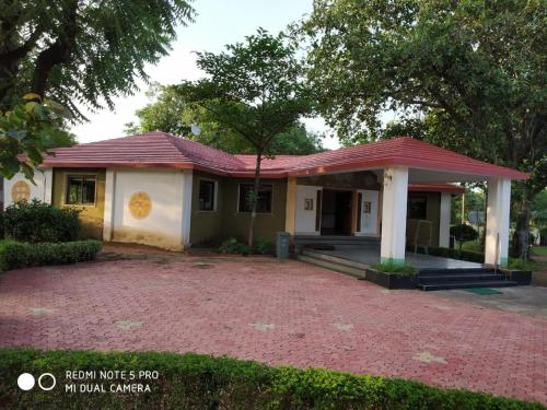 Фотография гостиницы TOURIST VILLAGE KHAJURAHO