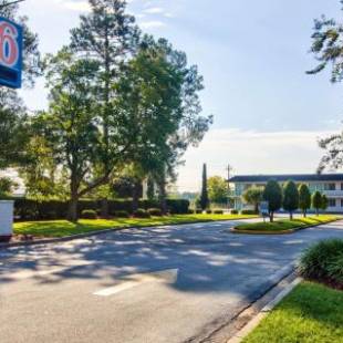 Фотографии гостиницы
Motel 6-Valdosta, GA - University