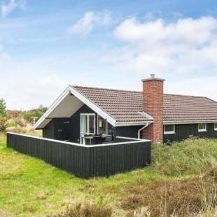 Фотографии гостевого дома
Three-Bedroom Holiday home in Blåvand 76