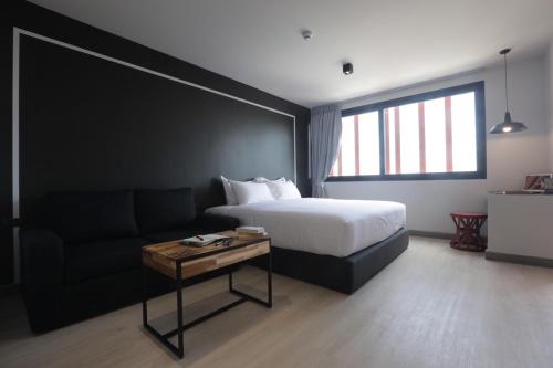 Фотография гостиницы PRIME TOWN - Posh & Port Hotel PHUKET