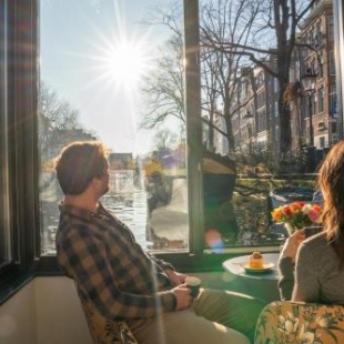 Фотография мини отеля 2 Houseboat Suites Amsterdam Prinsengracht