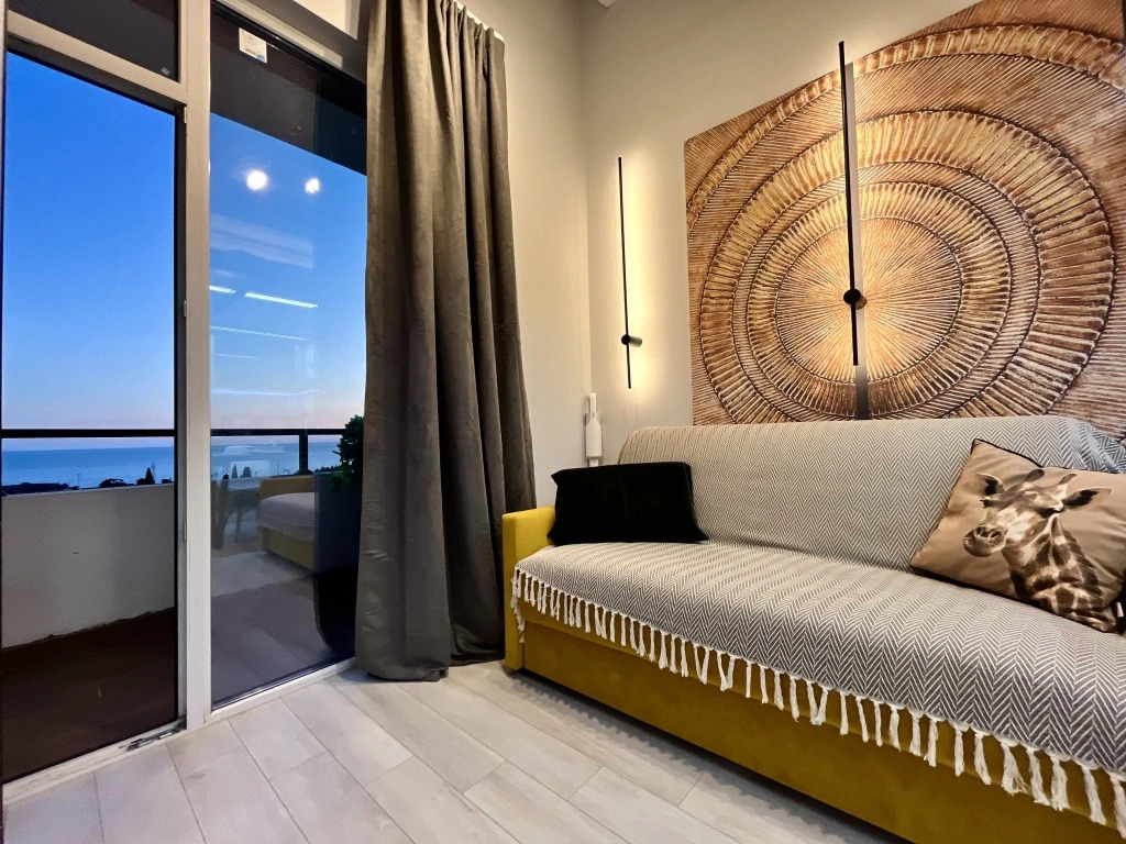 Фотография квартиры Апартаменты Люкс с Балконом и Видом на Море в Cамом сердце Адлера