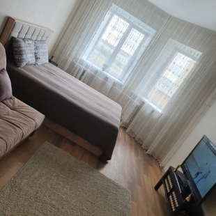 Фотография квартиры Квартира Уютная однушка в центре с видом на реку