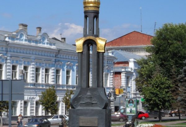 Фотография достопримечательности Поклонный крест-часовня в честь 2000-летия Христианства и утраченных храмов Симбирска