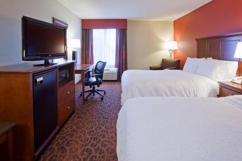 Фотография гостиницы Hampton Inn Minneapolis Northwest Maple Grove